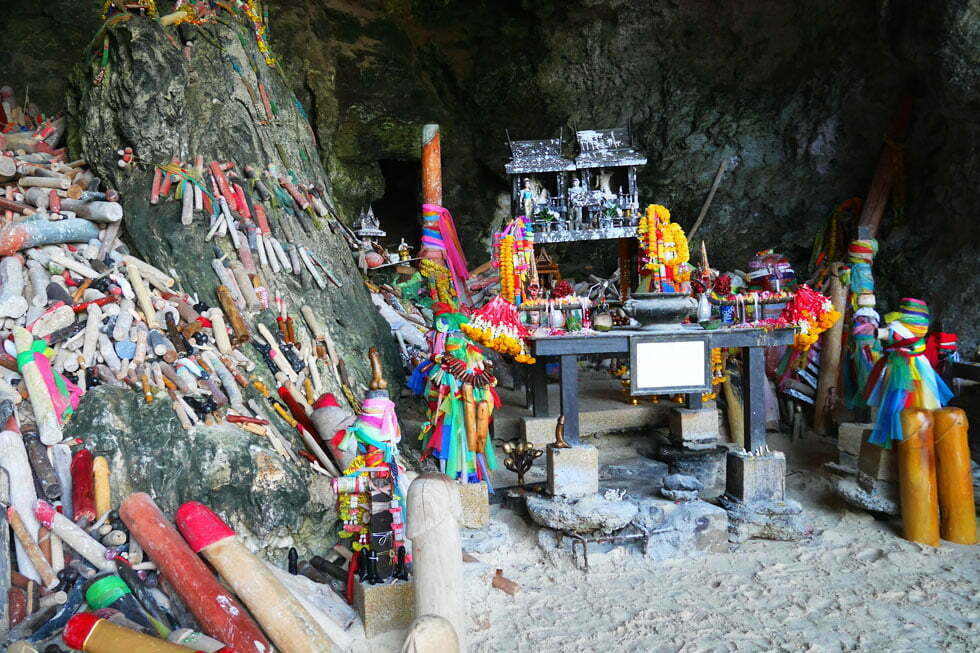 Pranang Cave op Railay