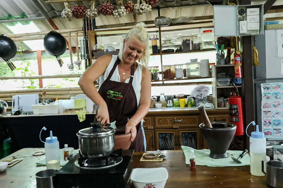 Currypasta maken
